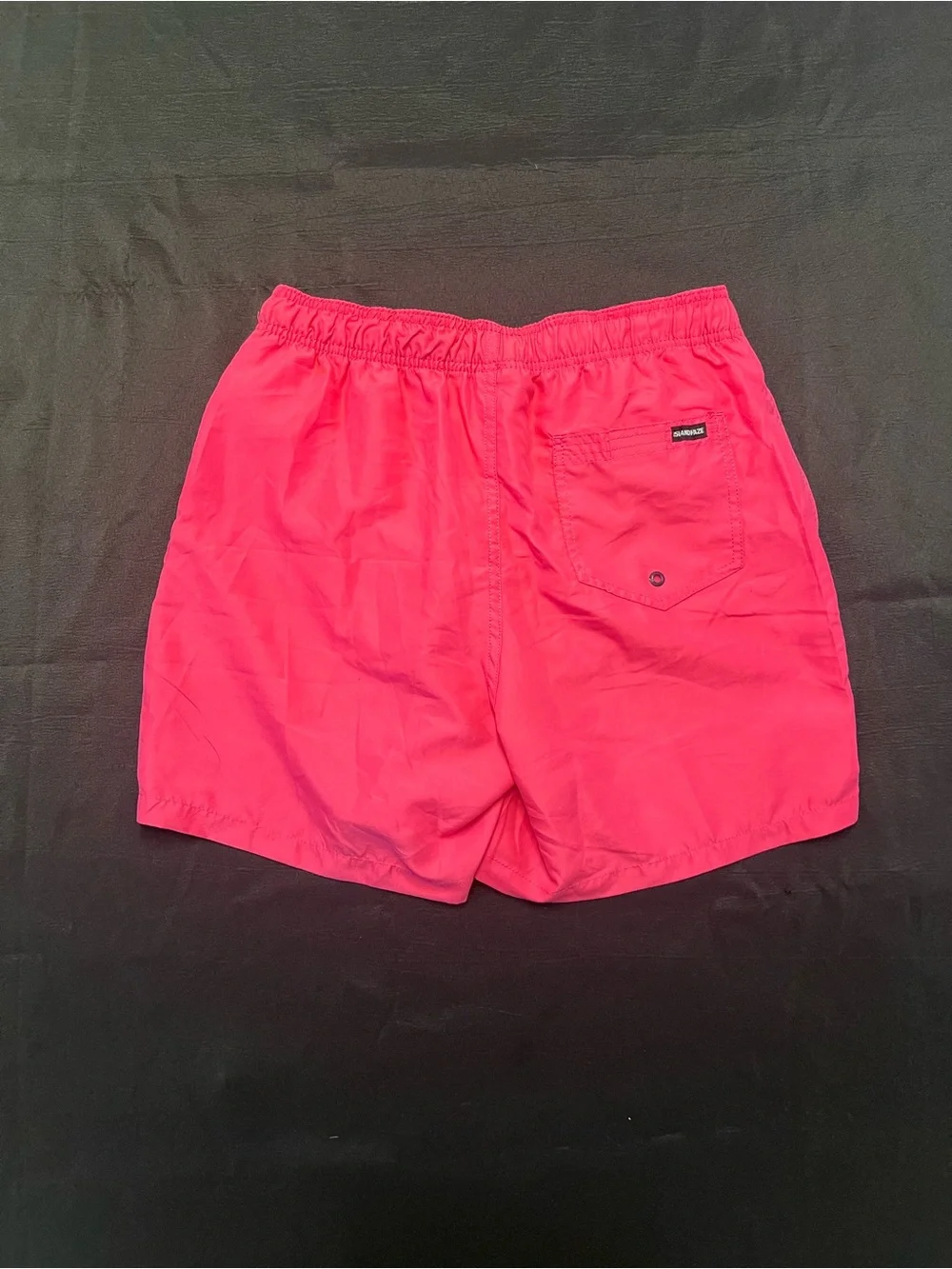 Island Haze Men’s Swim Trunks Size Medium Fuschia Mesh Lined New with tags